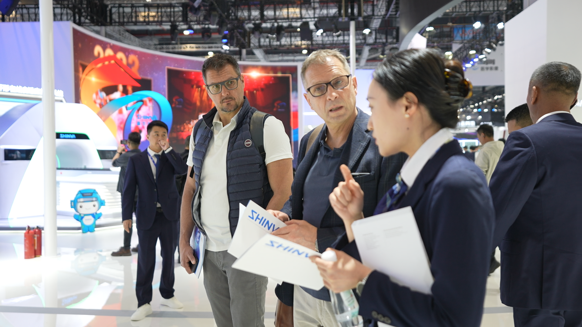 20250408 开幕.00_00_35_16.Still007.png